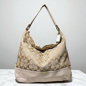 ‼️ SPRING SALE Coach Park Signature Hobo in RARE Cream and Orange Interior EUC 🤩